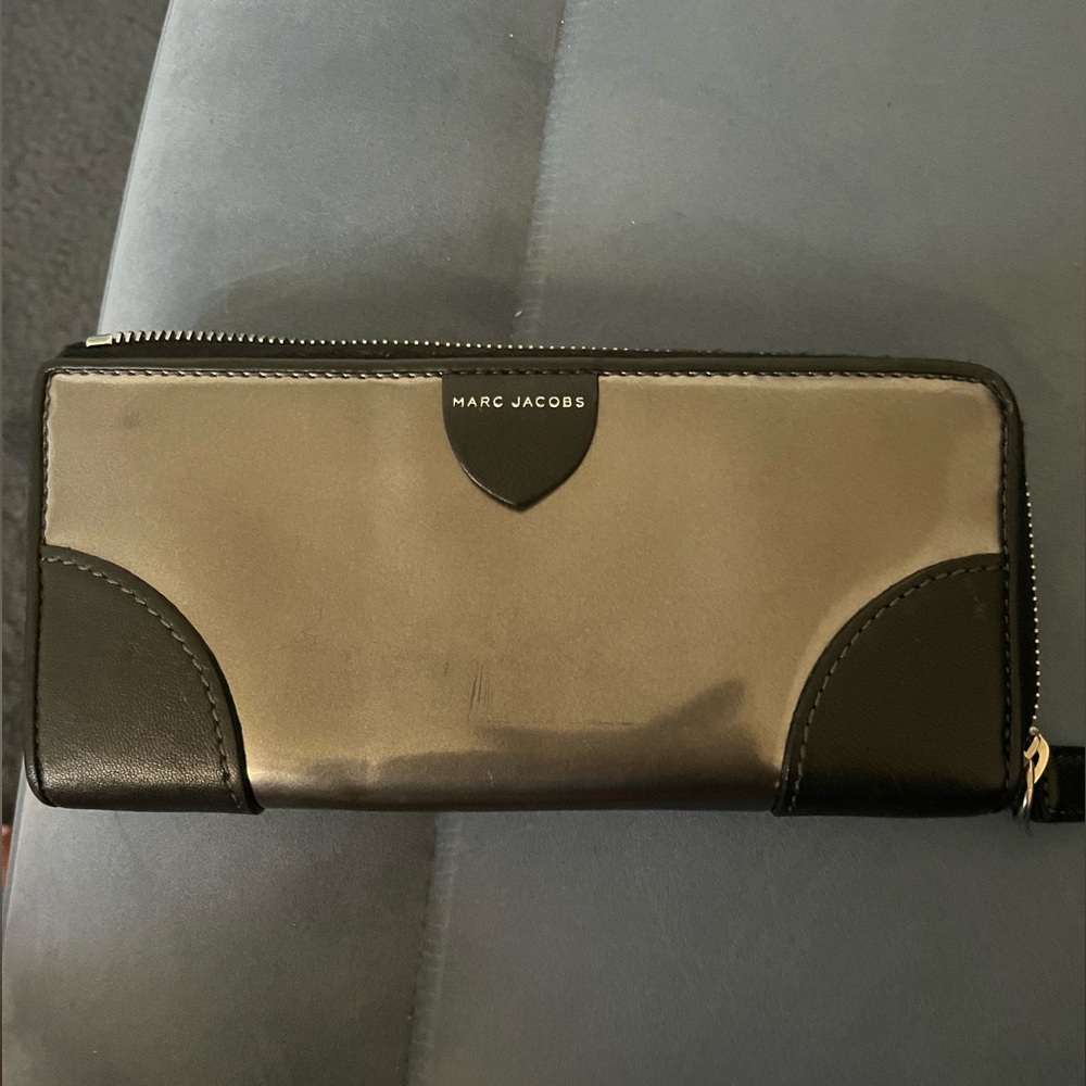 Marc Jacob Authentic Woman’s Wallet